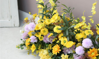 Daisy Yellow and Fuchsia Wedding: Beautiful Yellow and Fuchsia Pink Wedding Color Ideas
